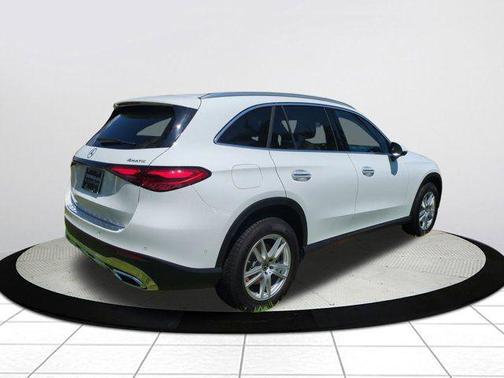 Polar White 2023 Mercedes-Benz GLC 300 4MATIC