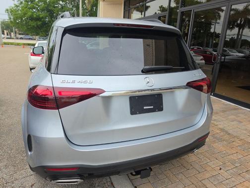 Cirrus Silver Metallic 2026 Mercedes-Benz GLE 450 4MATIC