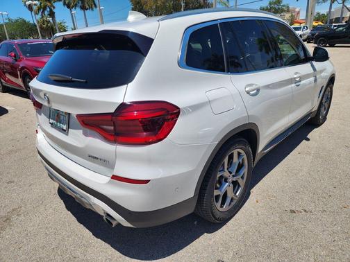 Mineral White Metallic 2020 BMW X3 sDrive30i