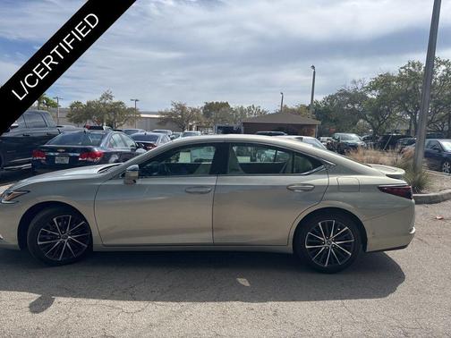 Moonbeam Beige Metallic 2022 Lexus ES 350 Base