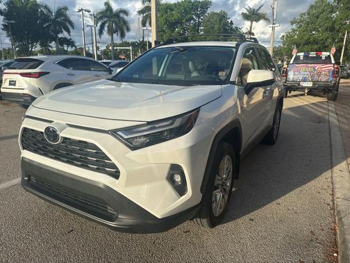 Wind Chill Pearl 2024 Toyota RAV4 XLE Premium