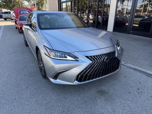 2023 Lexus ES 350 Base
