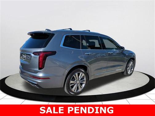 2022 Cadillac XT6 Premium Luxury FWD