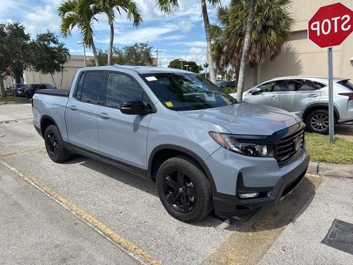 2023 Honda Ridgeline Black