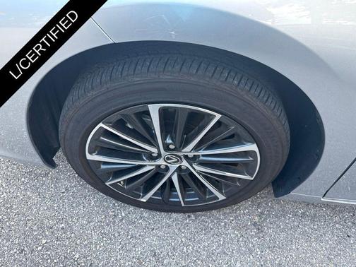 Iridium 2025 Lexus ES 350 Base