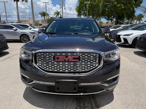 Iridium Metallic 2018 GMC Acadia Denali