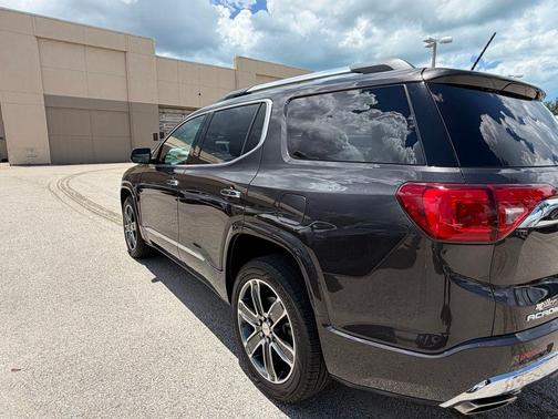 Iridium Metallic 2018 GMC Acadia Denali