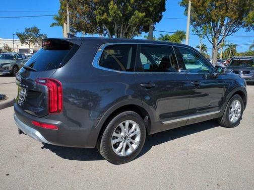 2022 Kia Telluride LX