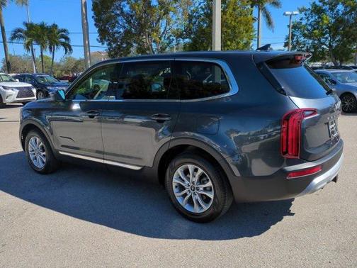2022 Kia Telluride LX