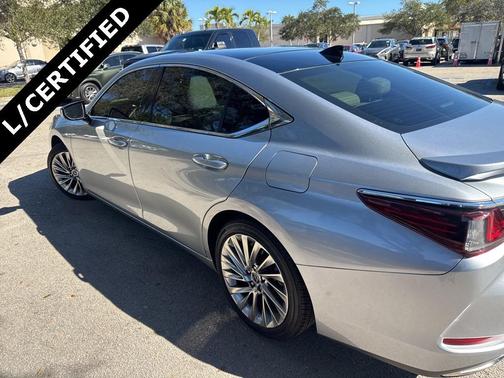 2023 Lexus ES 350 Ultra Luxury