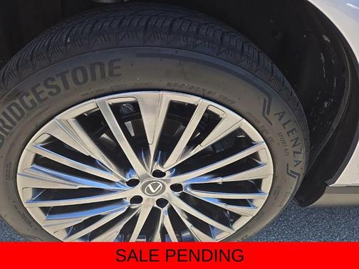 Iridium 2024 Lexus RX 450h+ Base