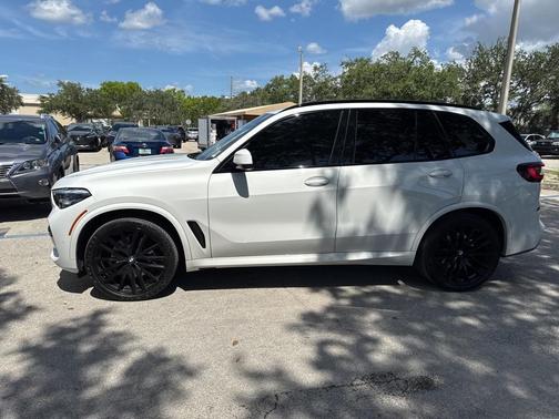 2023 BMW X5 sDrive40i