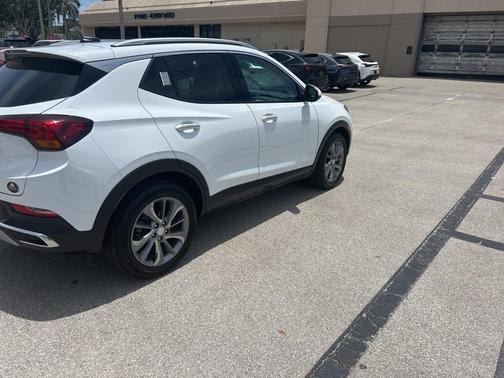 2023 Buick Encore GX Essence