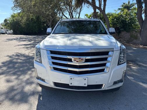 2019 Cadillac Escalade ESV Premium Luxury