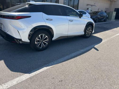 2024 Lexus RZ 300e Premium