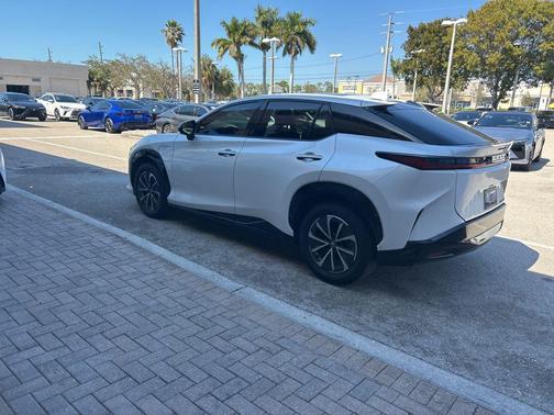 2024 Lexus RZ 300e Premium