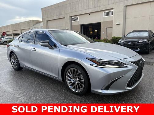 2025 Lexus ES 350 Ultra Luxury