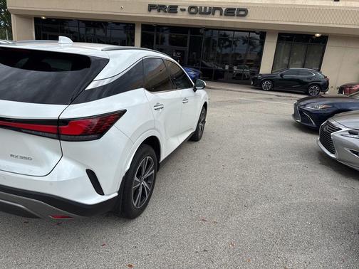 Eminent White Pearl 2023 Lexus RX 350 Premium