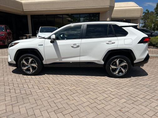 Ice Cap 2023 Toyota RAV4 Prime SE