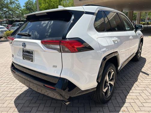 Ice Cap 2023 Toyota RAV4 Prime SE