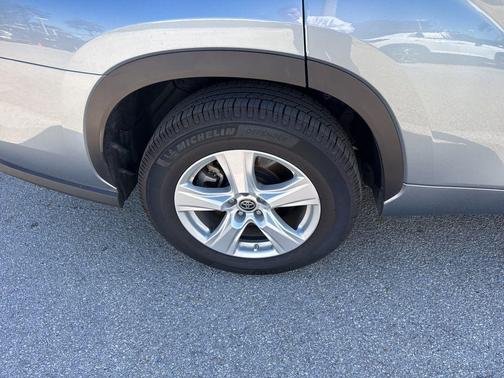 2021 Toyota Highlander Hybrid LE