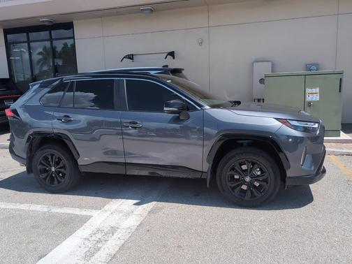 2024 Toyota RAV4 Hybrid XSE