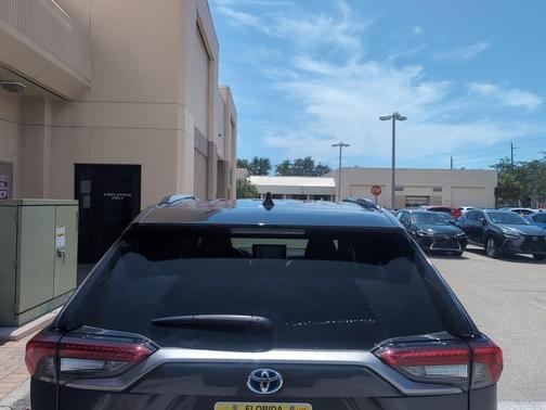 2024 Toyota RAV4 Hybrid XSE