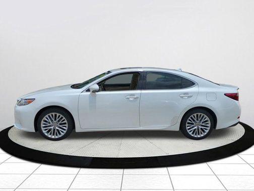 Starfire Pearl 2014 Lexus ES 350 Base