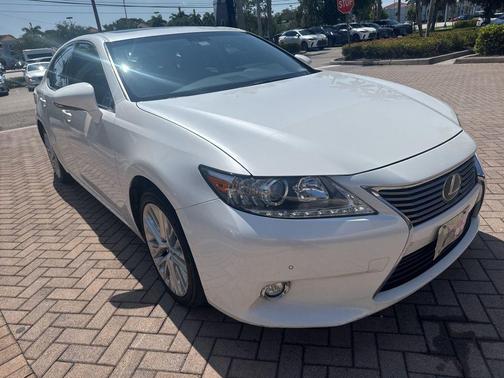 Starfire Pearl 2014 Lexus ES 350 Base