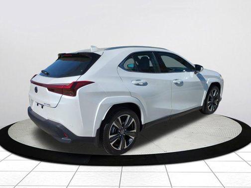 2025 Lexus UX 300h Premium