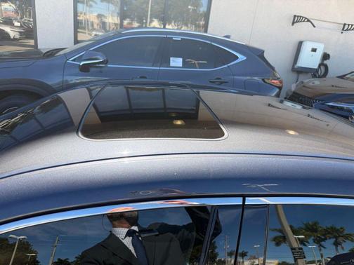 2023 Lexus ES 300h Base