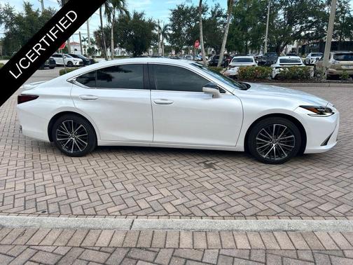 Eminent White Pearl 2024 Lexus ES 300h Base