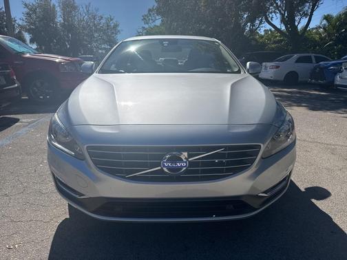 2015 Volvo S60 T5 Premier Plus