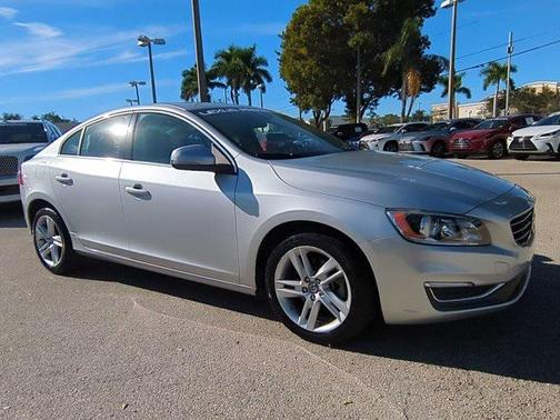 2015 Volvo S60 T5 Premier Plus