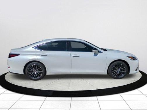 2025 Lexus ES 350 Base