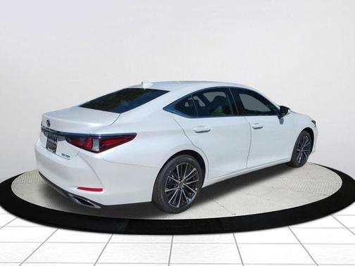 2025 Lexus ES 350 Base