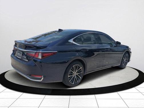 2024 Lexus ES 300h 300H
