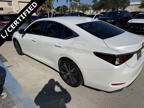 2025 Lexus ES 350 Base