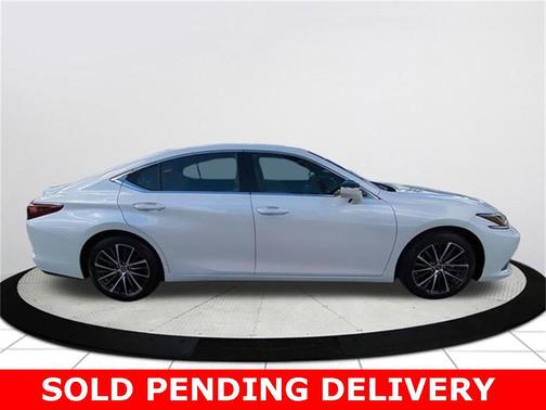 2024 Lexus ES 350 Base