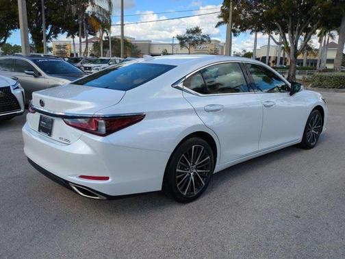 2024 Lexus ES 350 Base