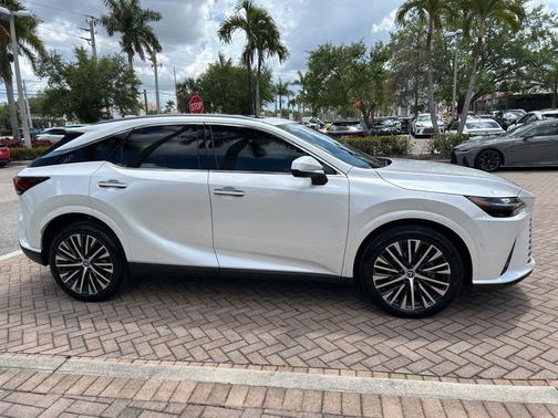 Eminent White Pearl 2025 Lexus RX 350 Premium Plus