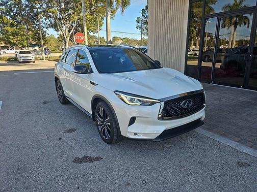 2021 INFINITI QX50 LUXE