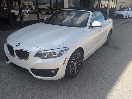 White Metallic 2018 BMW 230 230i