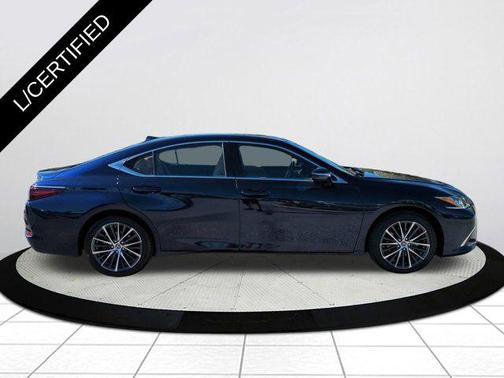 2022 Lexus ES 350 Base