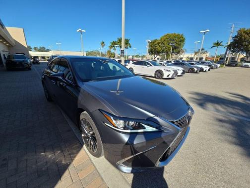 2024 Lexus ES 350 Luxury