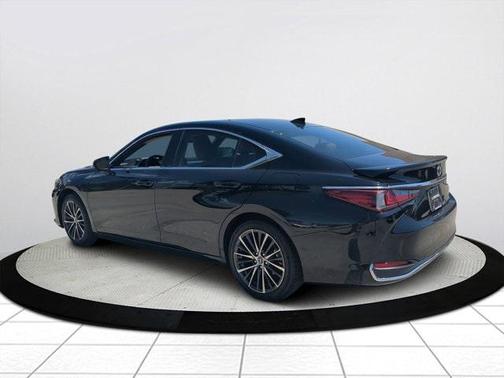 2024 Lexus ES 300h 300H
