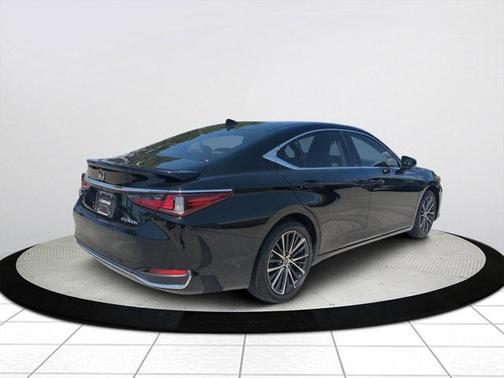2024 Lexus ES 300h 300H