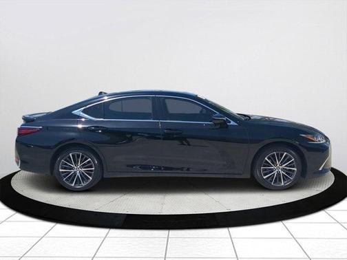 2024 Lexus ES 300h 300H