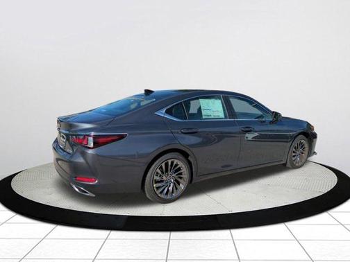 2025 Lexus ES 350 Ultra Luxury