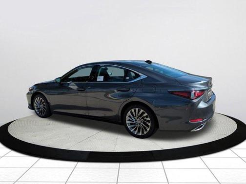 2025 Lexus ES 350 Ultra Luxury
